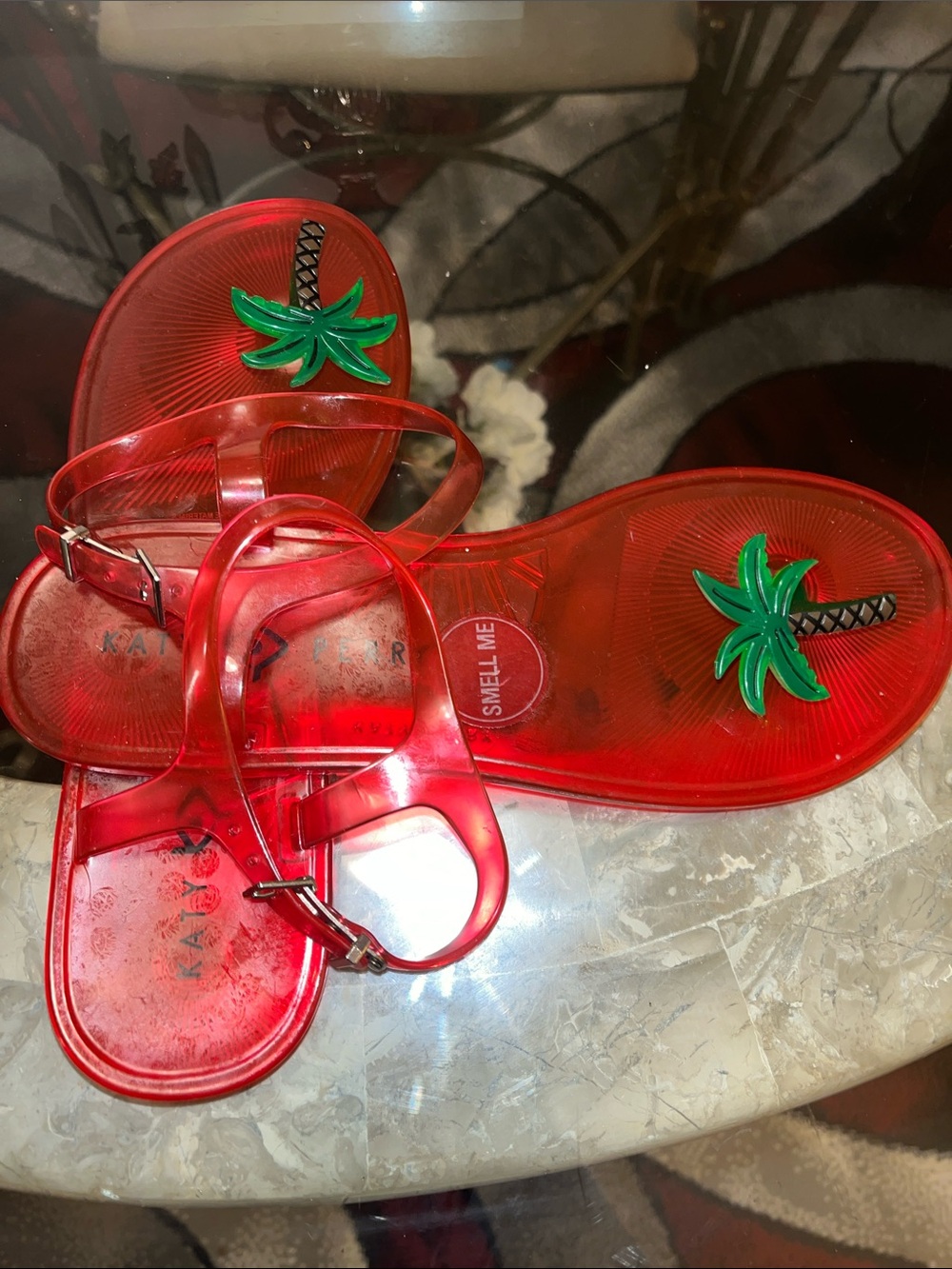 🌈Katy Perry Collections Red Jelly Sandals with Green Palm Detail